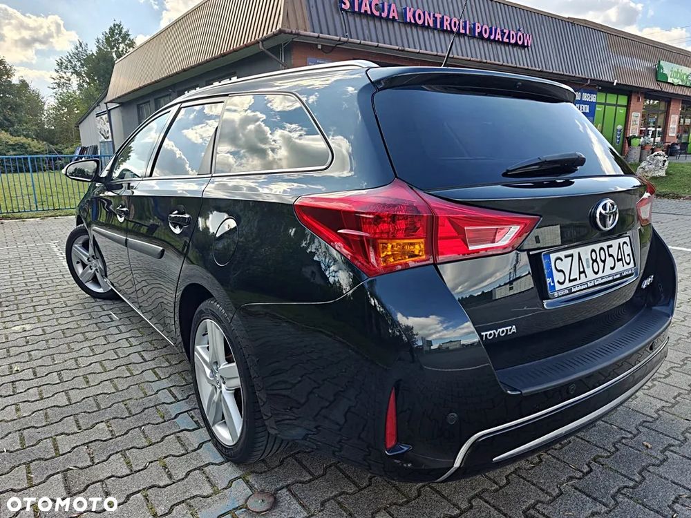 Toyota Auris 1.6 Premium Comfort MS - 33
