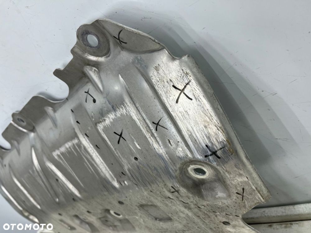 Osłona pod silnik BMW 3 G20 G21 xDrive 320dx 330dx 330ix 18r.- osłona podwozia dolna płyta 6878580 - 4