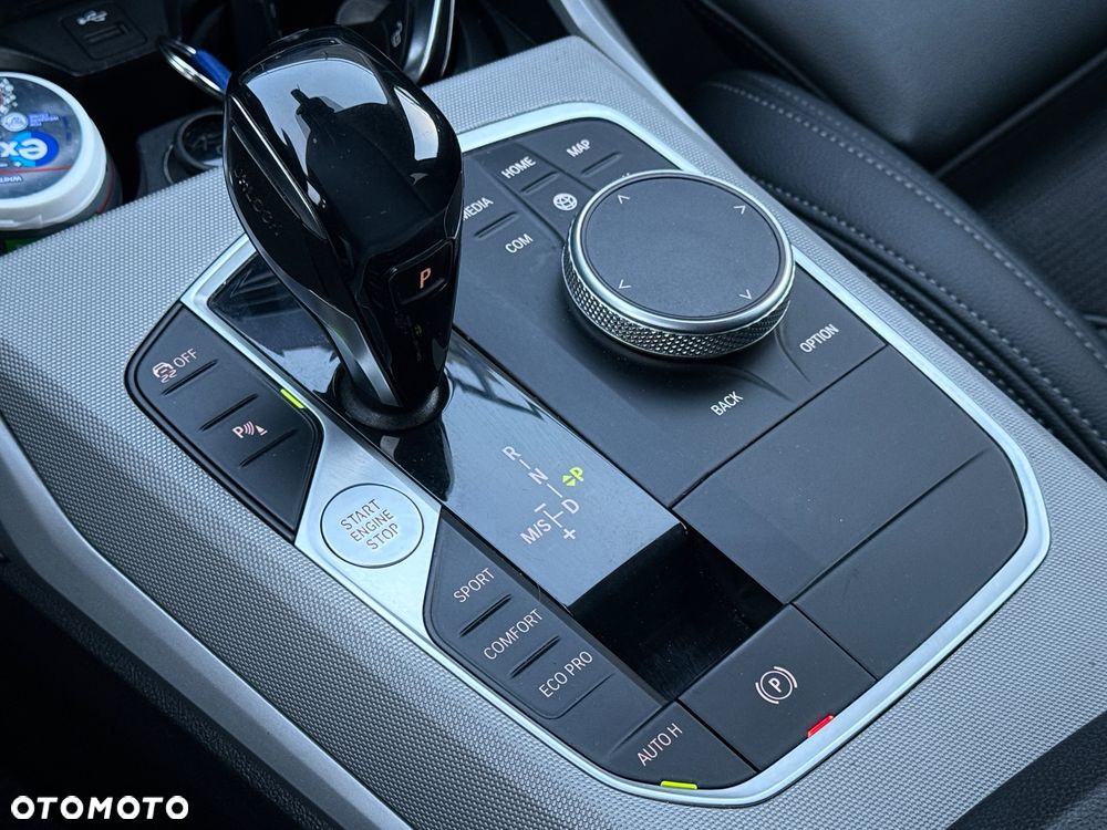 BMW Seria 3 - 32