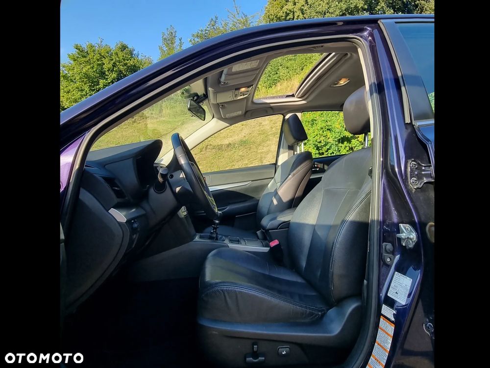 Subaru Legacy 2.0i Comfort Navi - 17