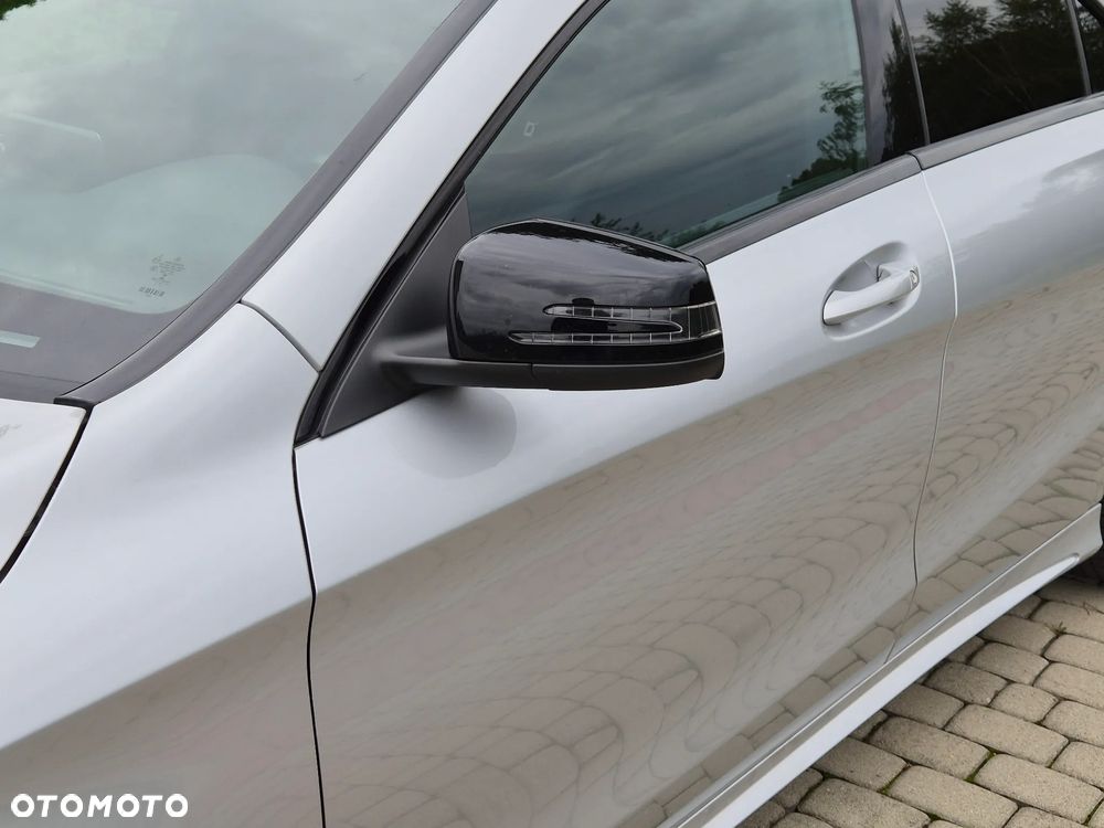 Mercedes-Benz CLA 180 7G-DCT AMG Line - 17