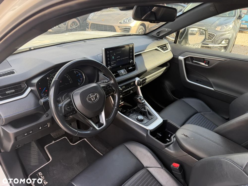 Toyota RAV4 - 17