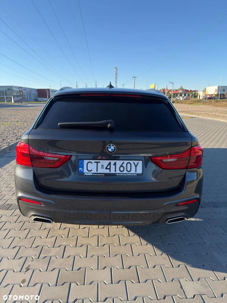 BMW Seria 5 520d Touring M Sport Edition - 17