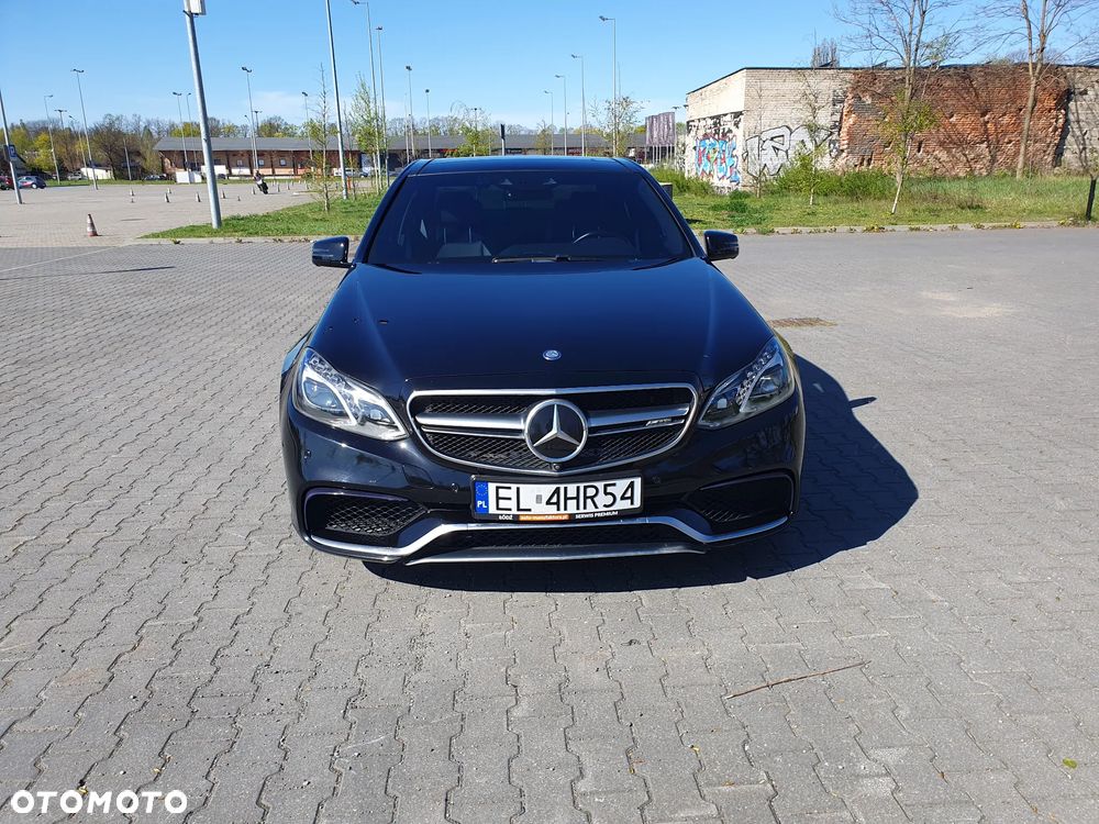 Mercedes-Benz Klasa E 63 AMG S 4-Matic - 2