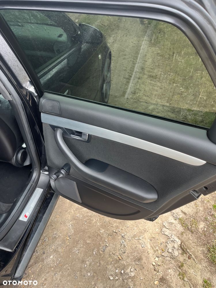 Audi A4 Avant 2.0 TDI DPF Quattro - 29