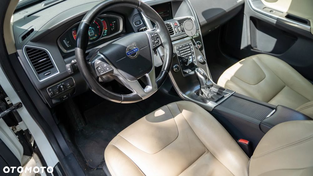 Volvo XC 60 D4 AWD Summum - 12