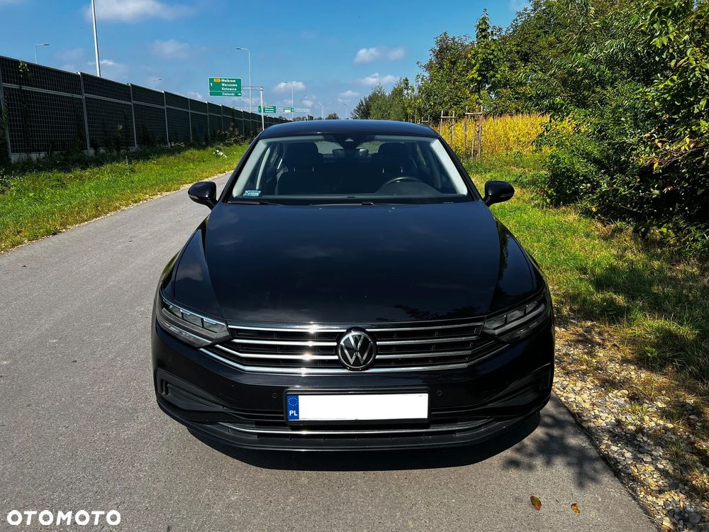 Volkswagen Passat - 2