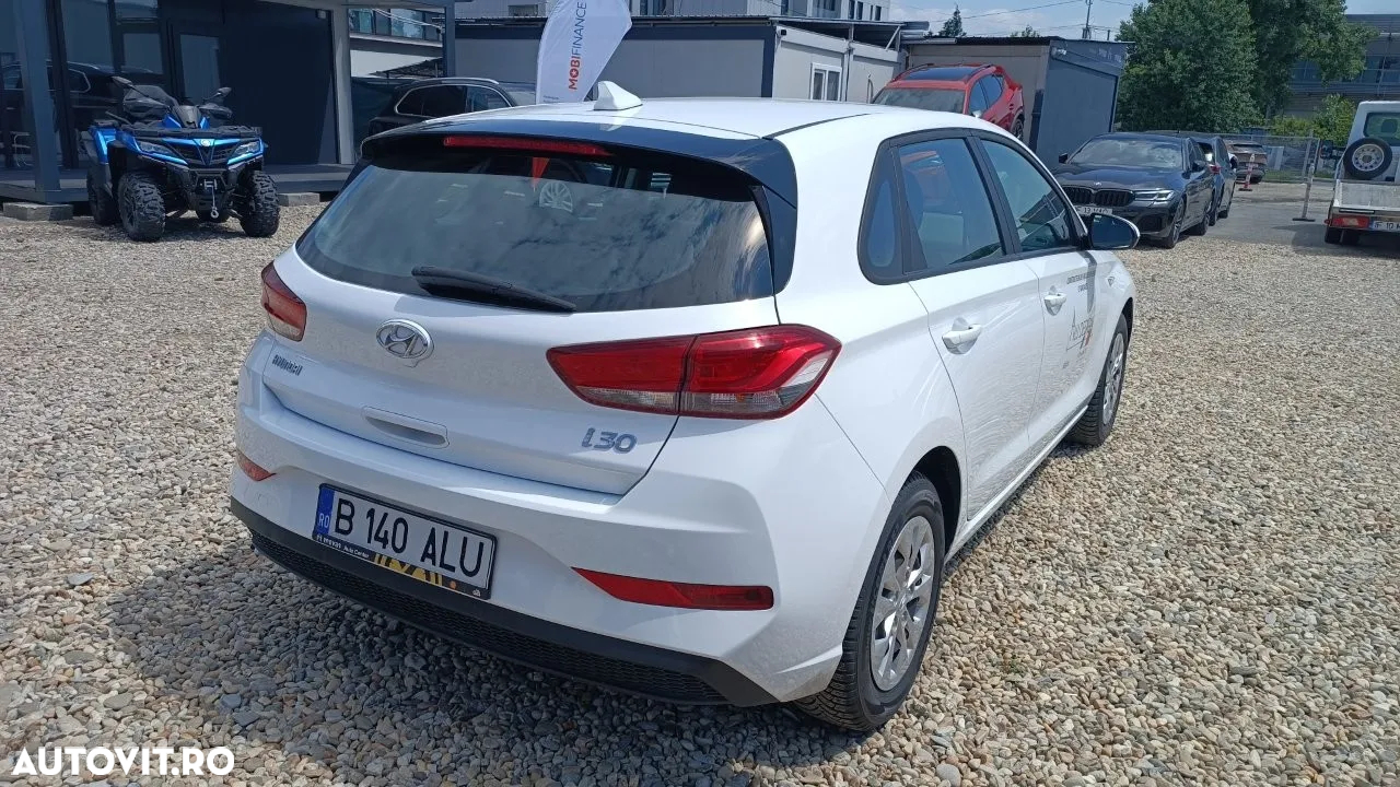 Hyundai i30 1.5 110CP 5DR M/T Comfort - 3
