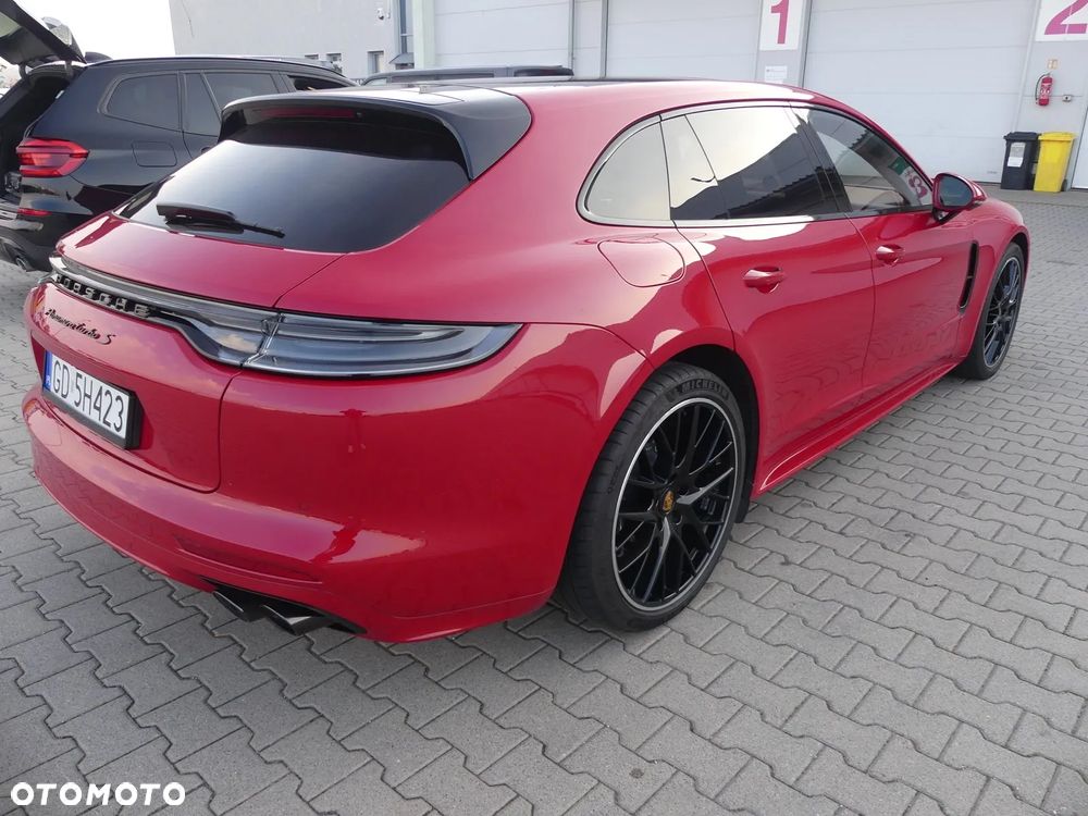 Porsche Panamera Turbo S - 14