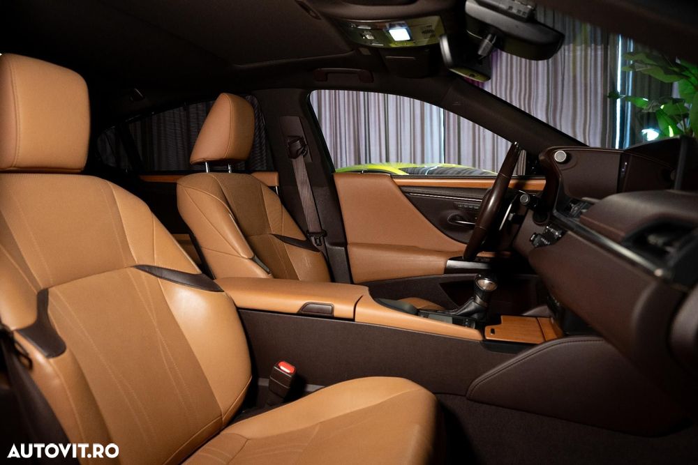Lexus Seria ES - 31