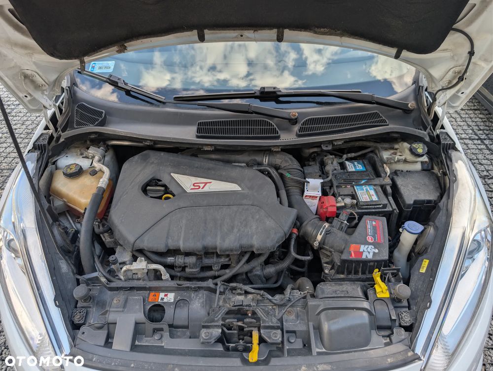 Ford Fiesta ST - 13