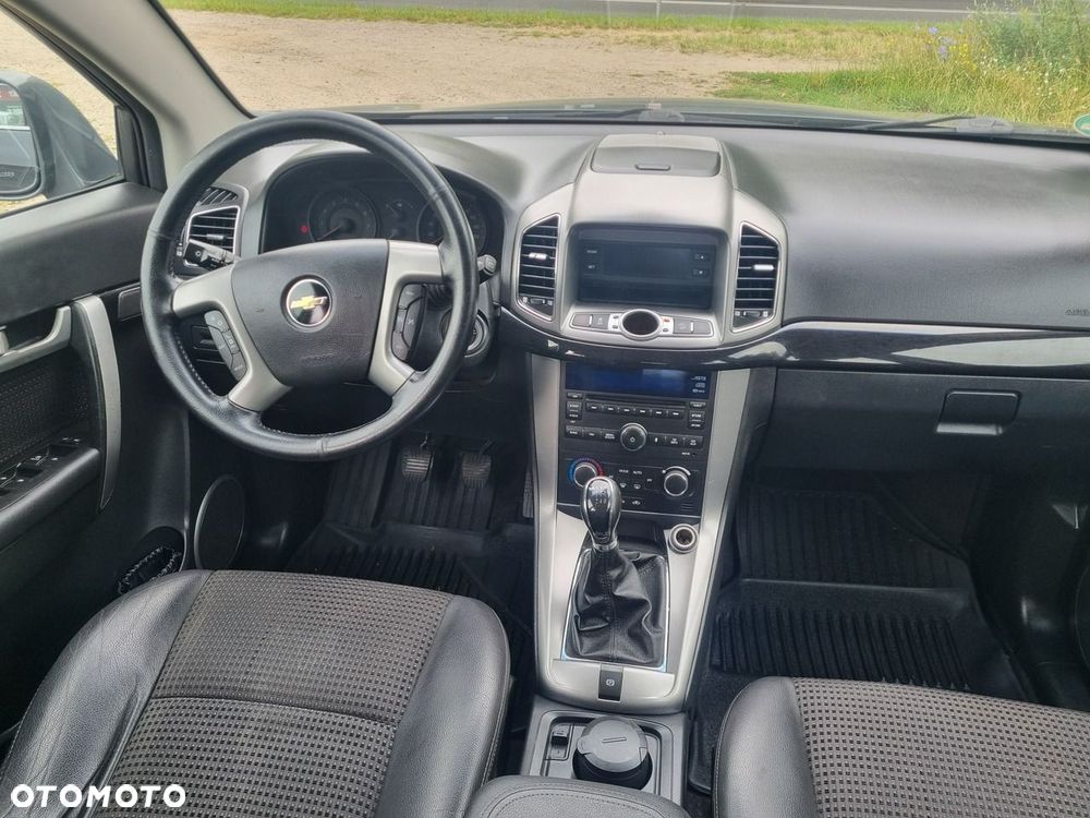 Chevrolet Captiva 2.4 2WD LT - 16