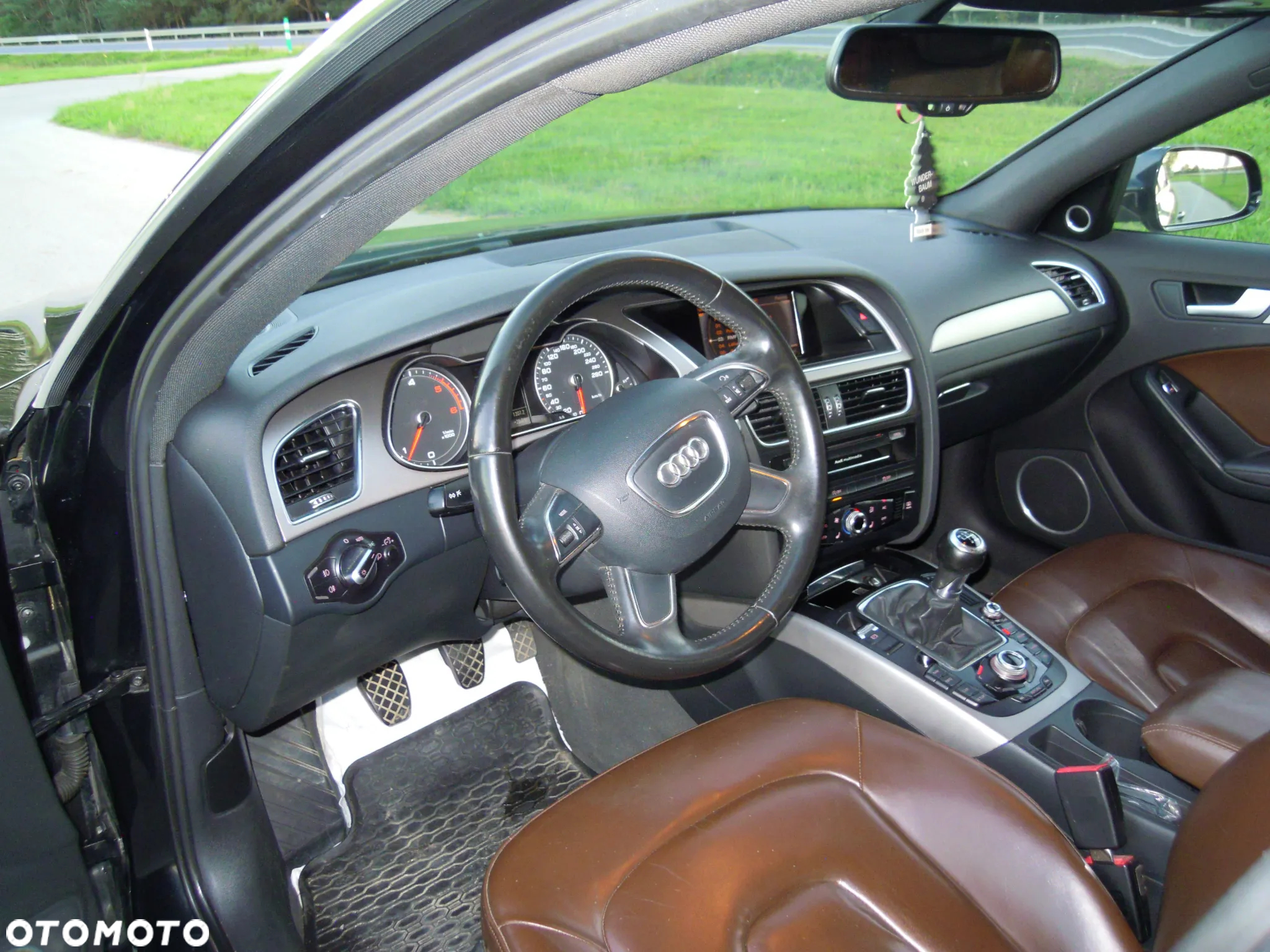 Audi A4 Avant - 11