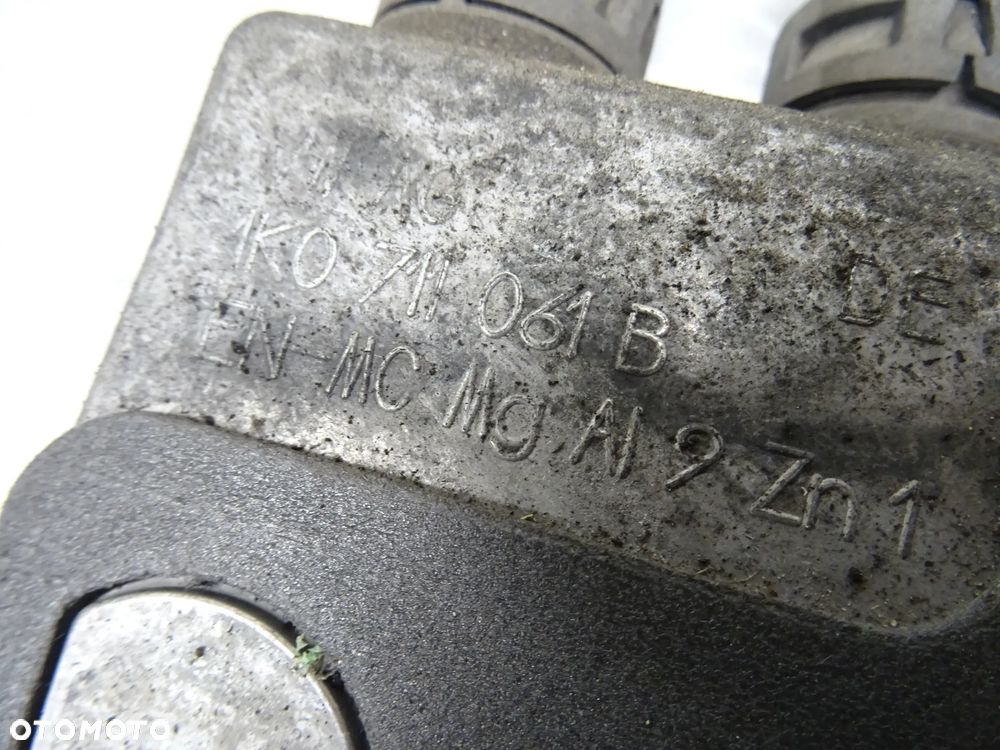 VW GOLF V 03-09 HB 3D 1.9TDI LEWAREK WYBIERAK BIEGÓW 1K0711061B - 6