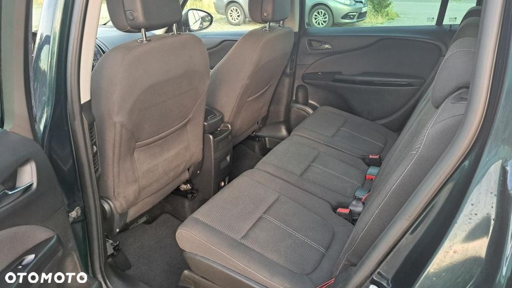 Opel Zafira - 17