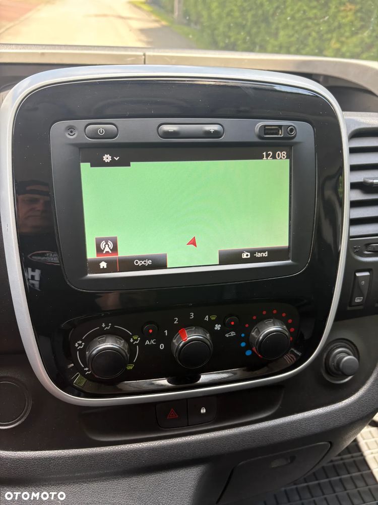 Renault Trafic - 23