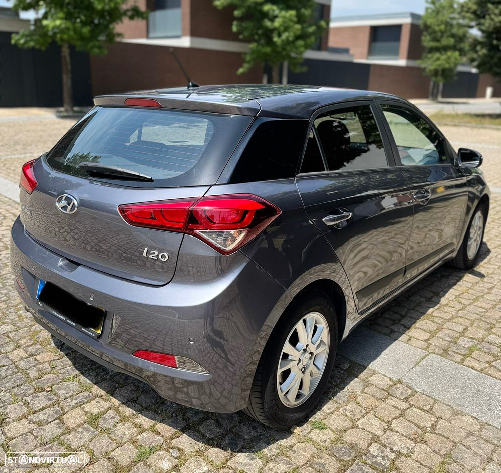 Hyundai i20 1.1 CRDi Blue Access+Bluetooth - 3