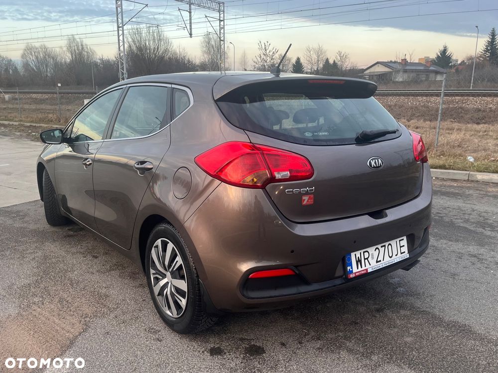 Kia Ceed 1.6 GDI L - 11