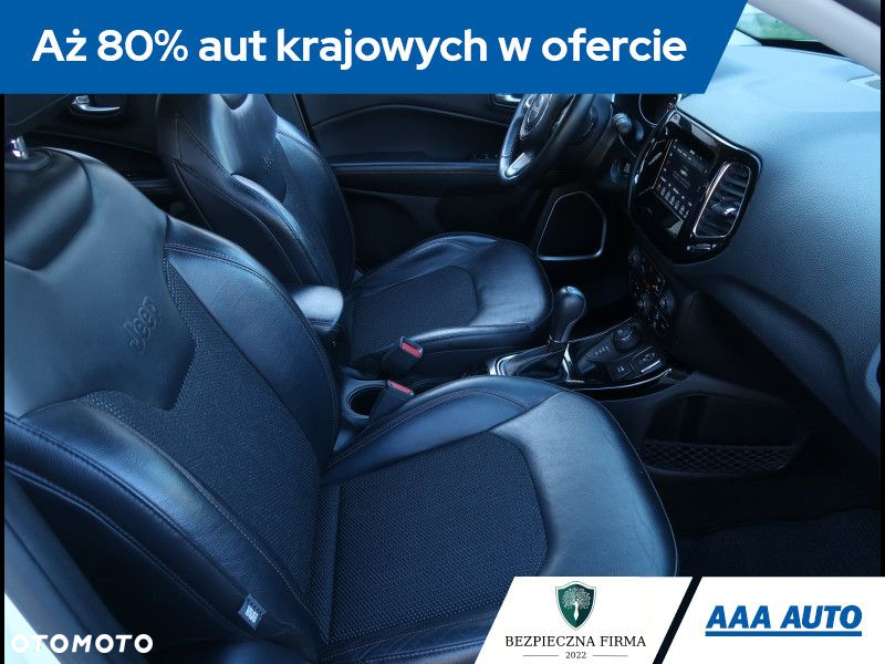 Jeep Compass - 10