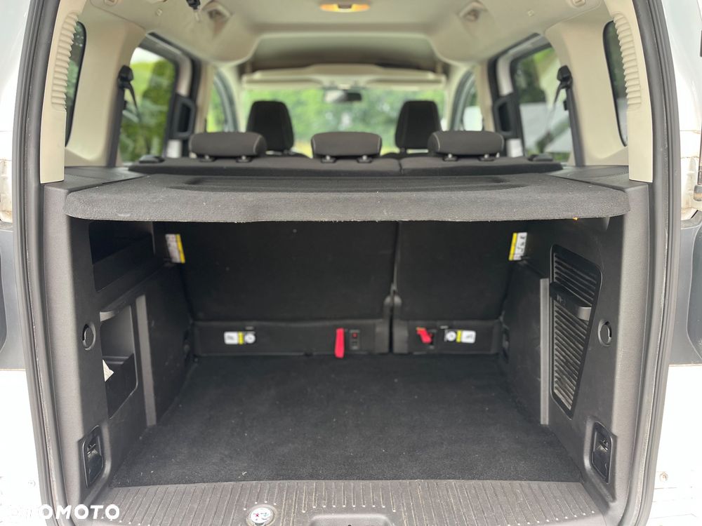 Ford Tourneo Courier 1.5 TDCi Trend - 13