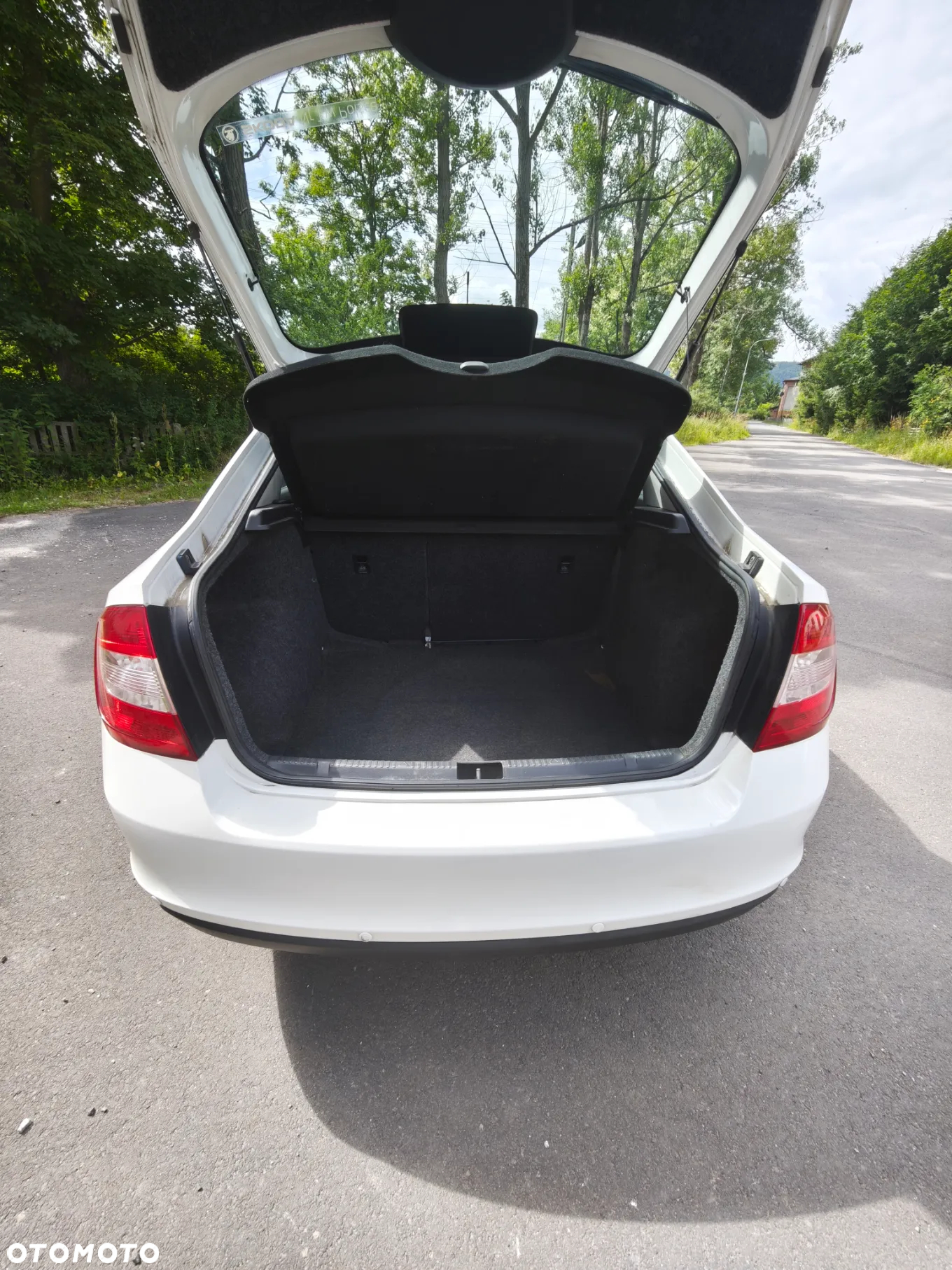 Skoda RAPID 1.2 Ambition - 10