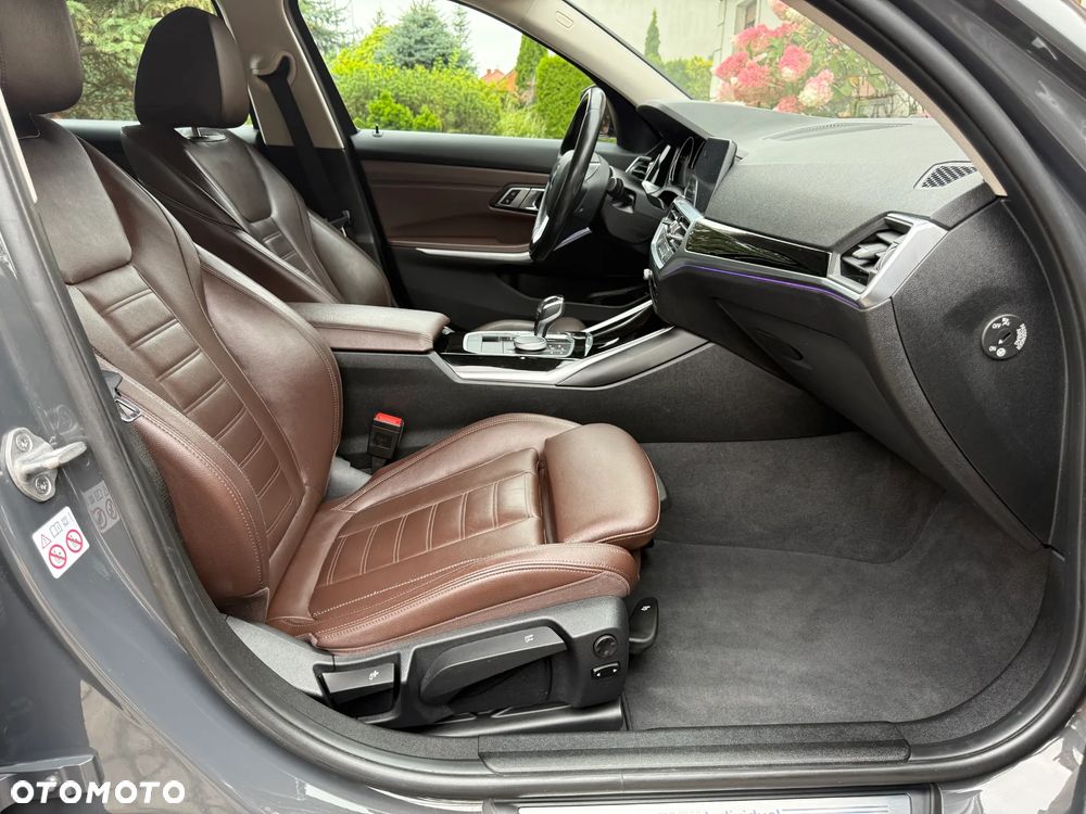 BMW Seria 3 - 12