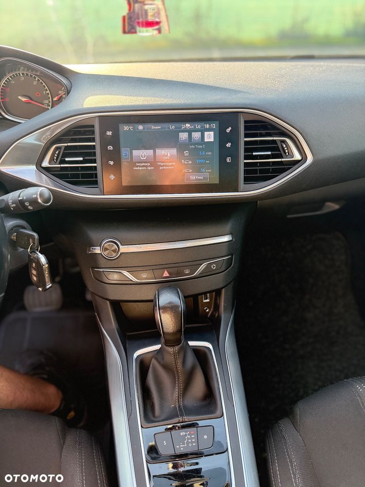 Peugeot 308 - 13