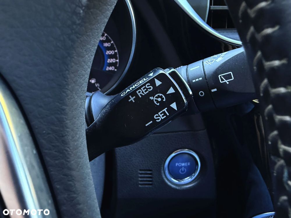 Toyota Auris - 23