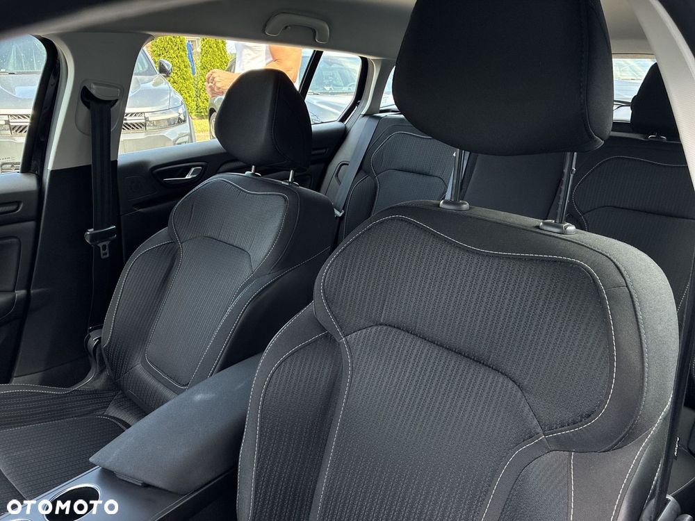 Renault Megane 1.5 Blue dCi Intens EDC - 12