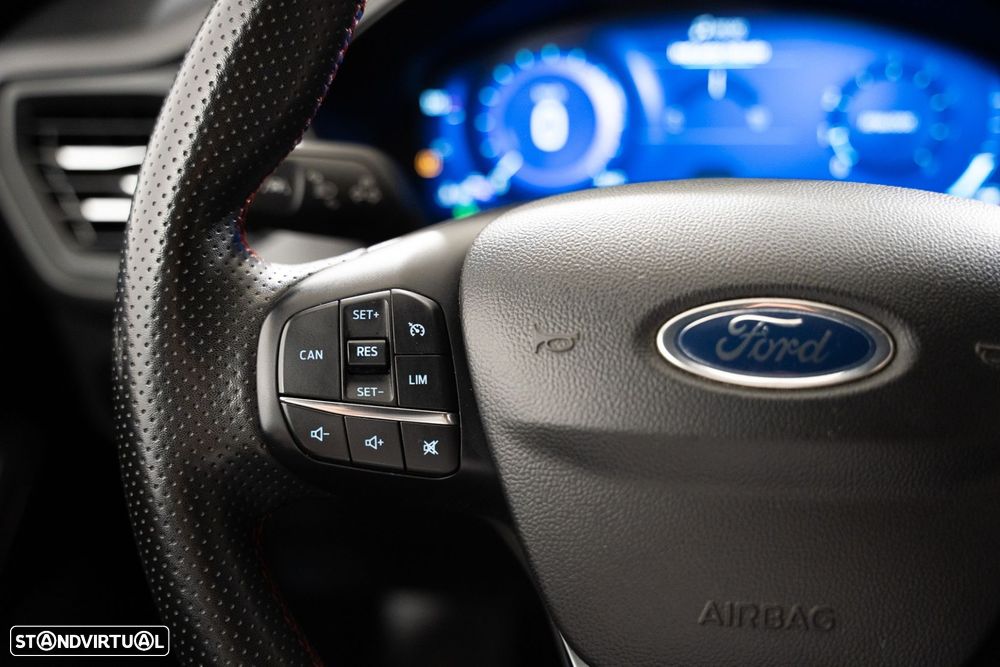 Ford Focus 1.0 EcoBoost MHEV ST-Line - 14