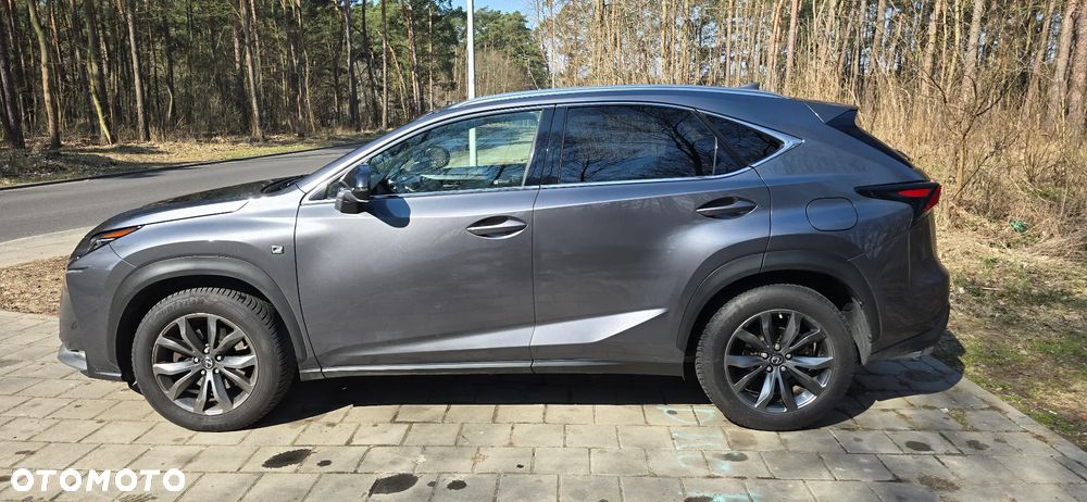 Lexus NX 200t F Sport AWD - 2