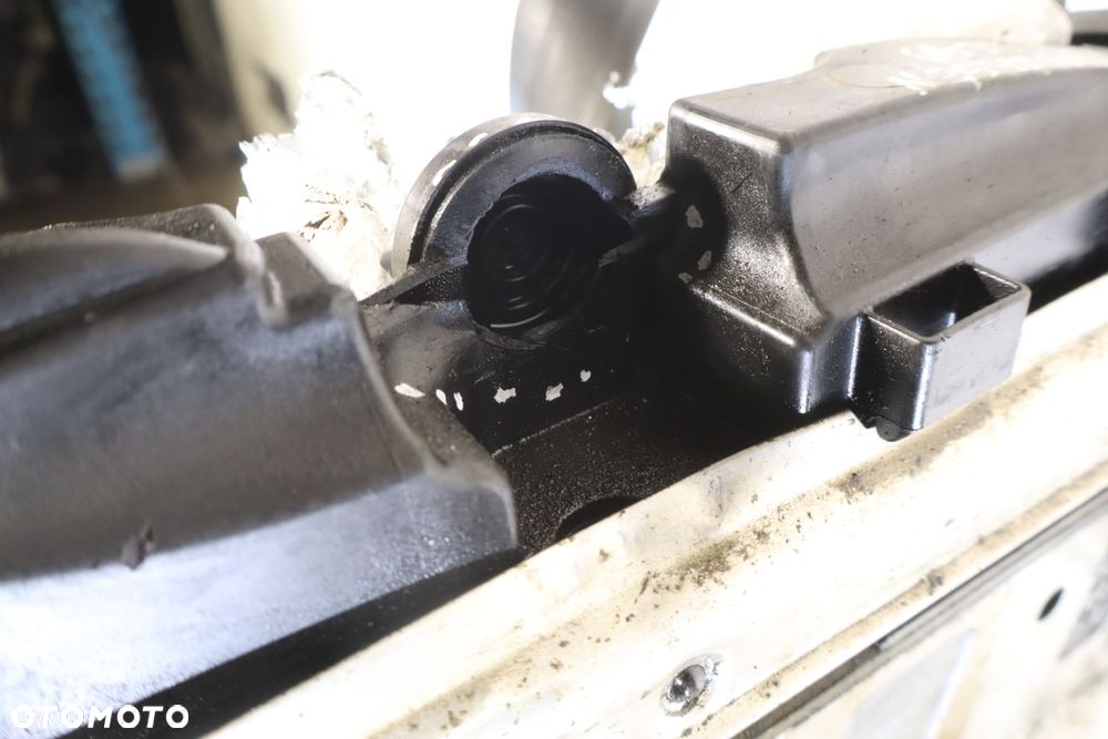 SILNIK  VOLKSWAGEN CADDY III LIFT 1.6TDI 102KM CAYB TEST FILM - 8