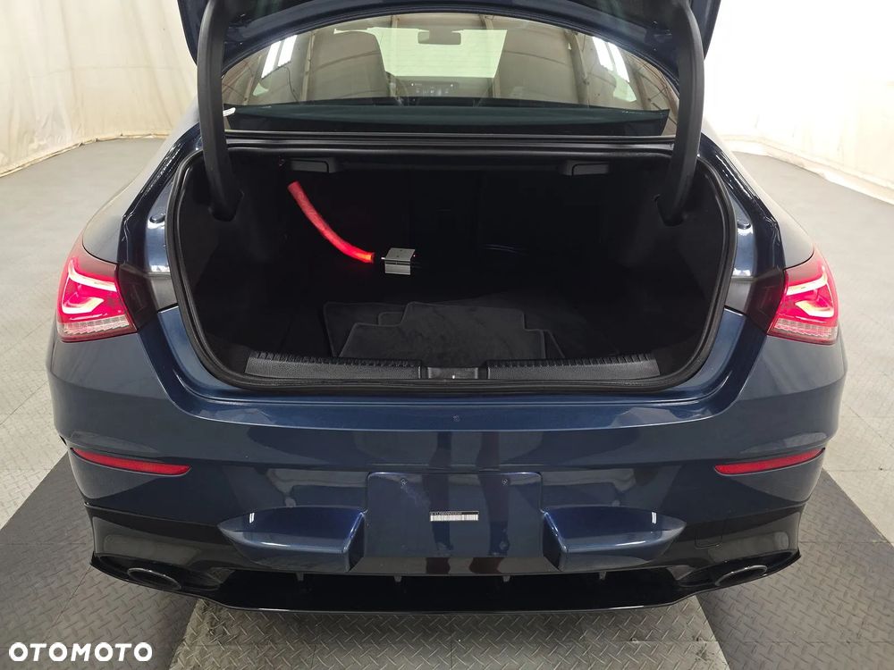 Mercedes-Benz CLA AMG 35 4-Matic 7G-DCT - 11