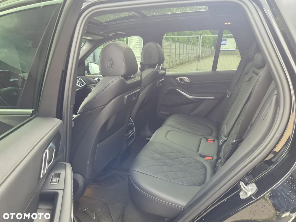 BMW X5 xDrive45e - 24