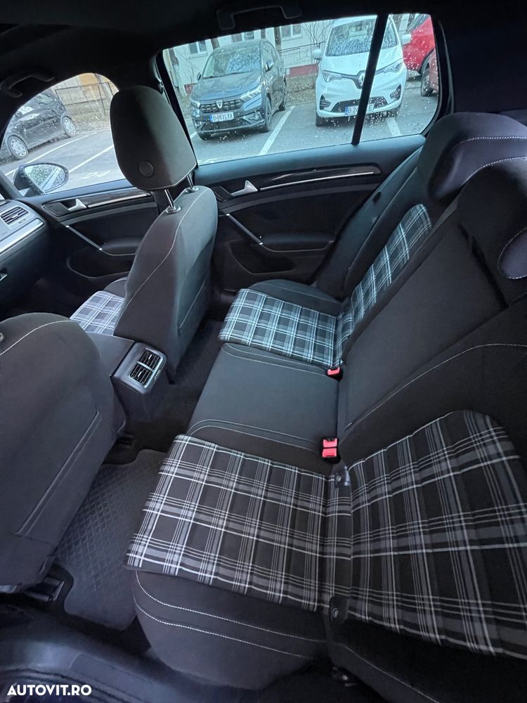 Volkswagen Golf 2.0 TDI DPF BMT GTD - 8