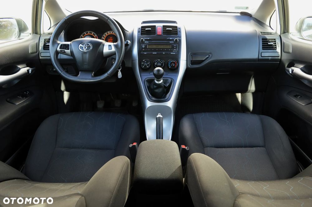 Toyota Auris 1.33 VVT-i Active - 8
