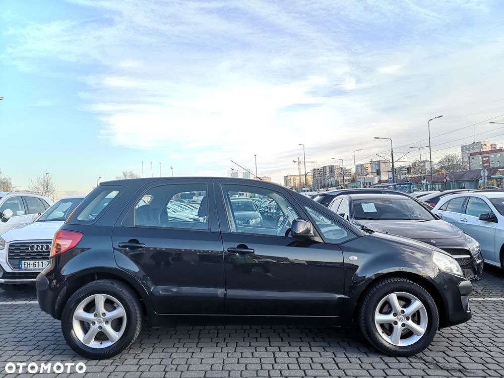 Suzuki SX4 1.6 VVT Automatik 4x2 Comfort - 5