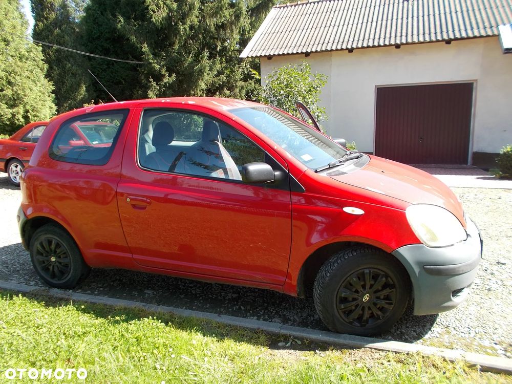 Toyota Yaris 1.0 Base - 8