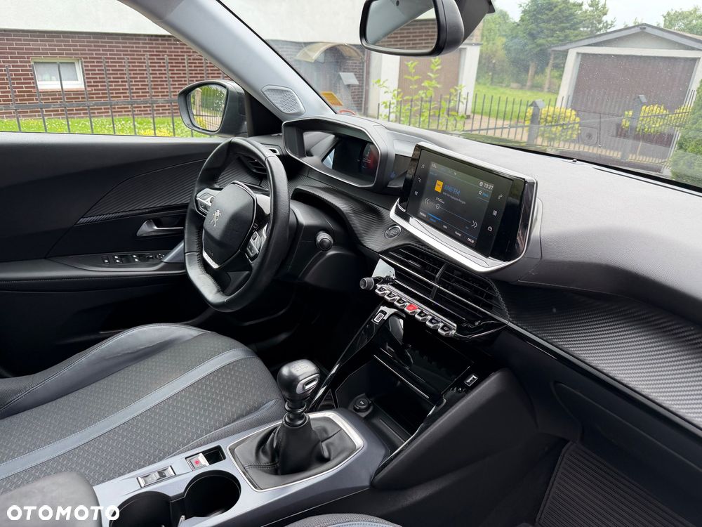 Peugeot 2008 1.5 BlueHDi Allure S&S - 15
