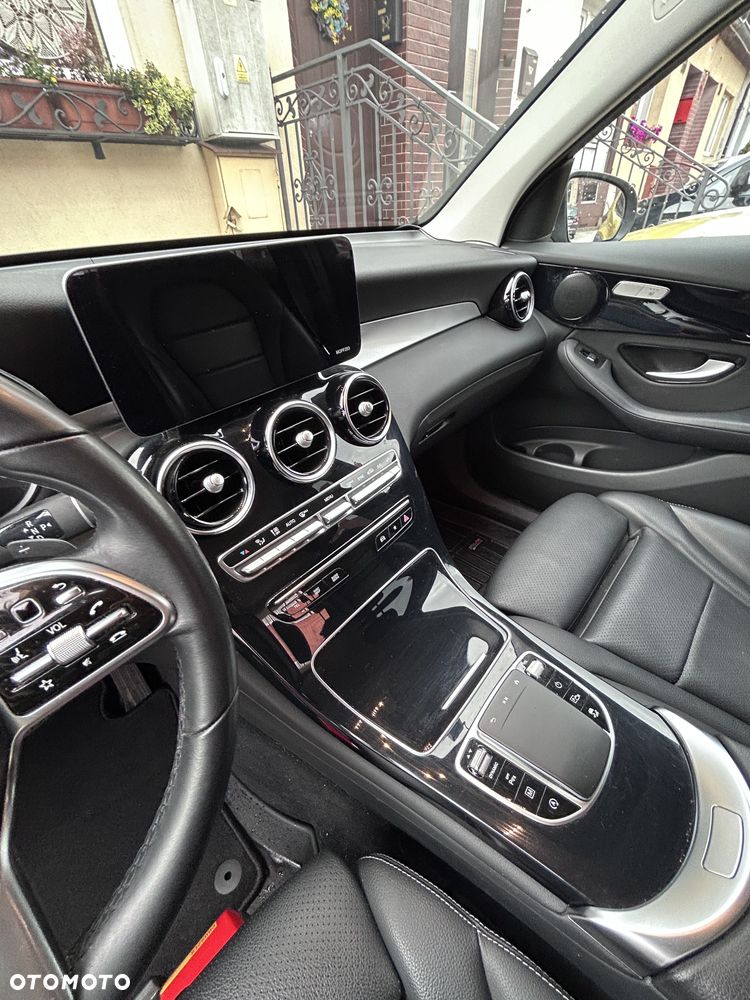 Mercedes-Benz GLC 200 d 4-Matic Business Edition - 3