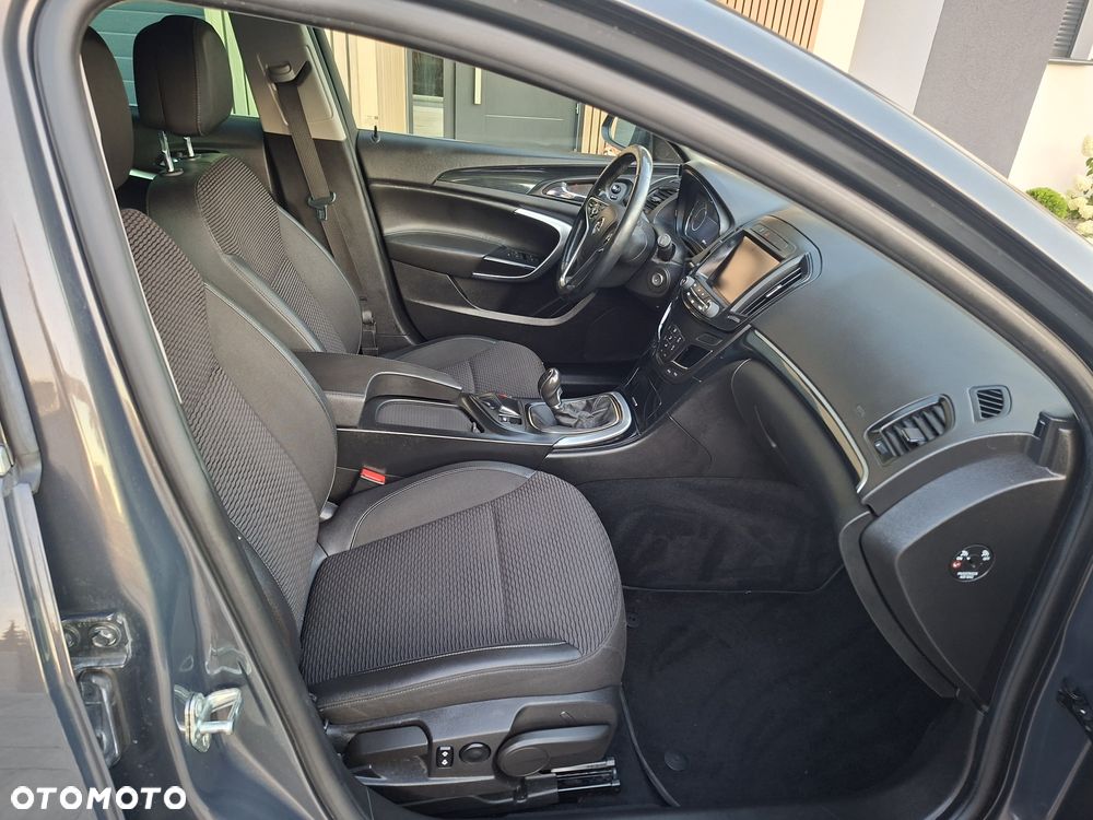 Opel Insignia - 8