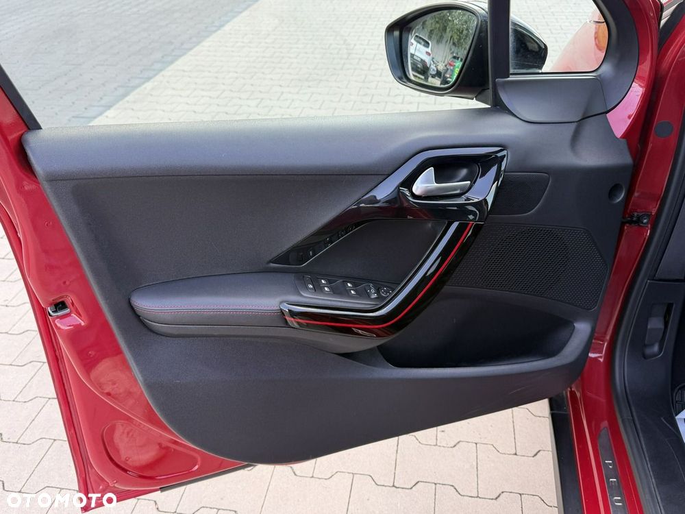 Peugeot 2008 - 15