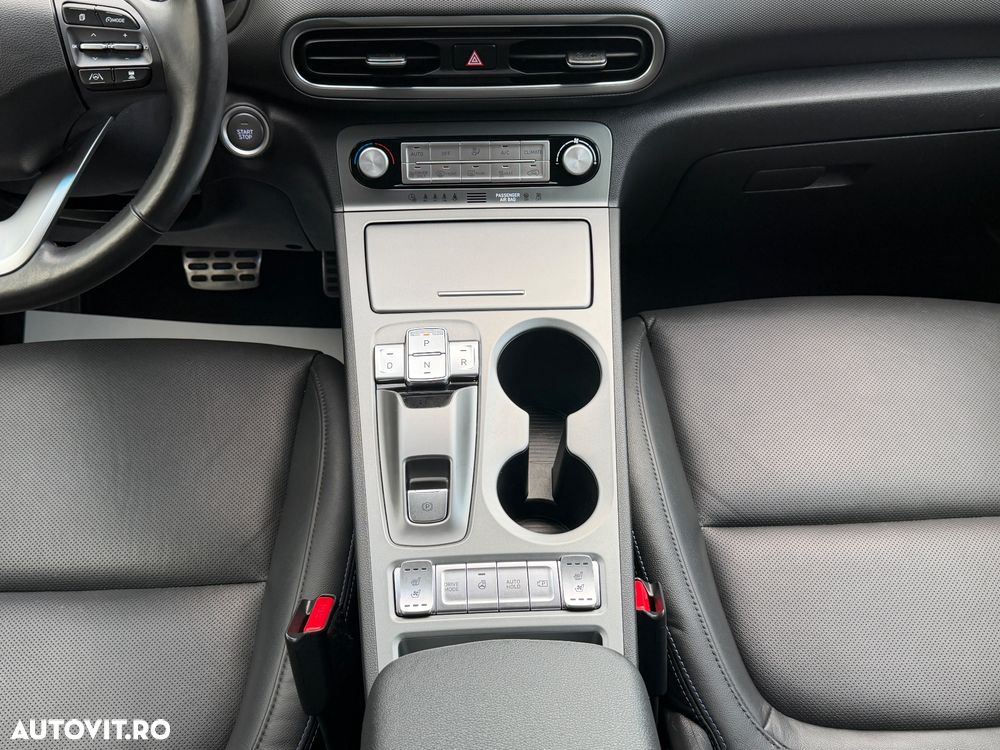 Hyundai KONA BEV 204 CP 64.8 kWh Luxury - 35