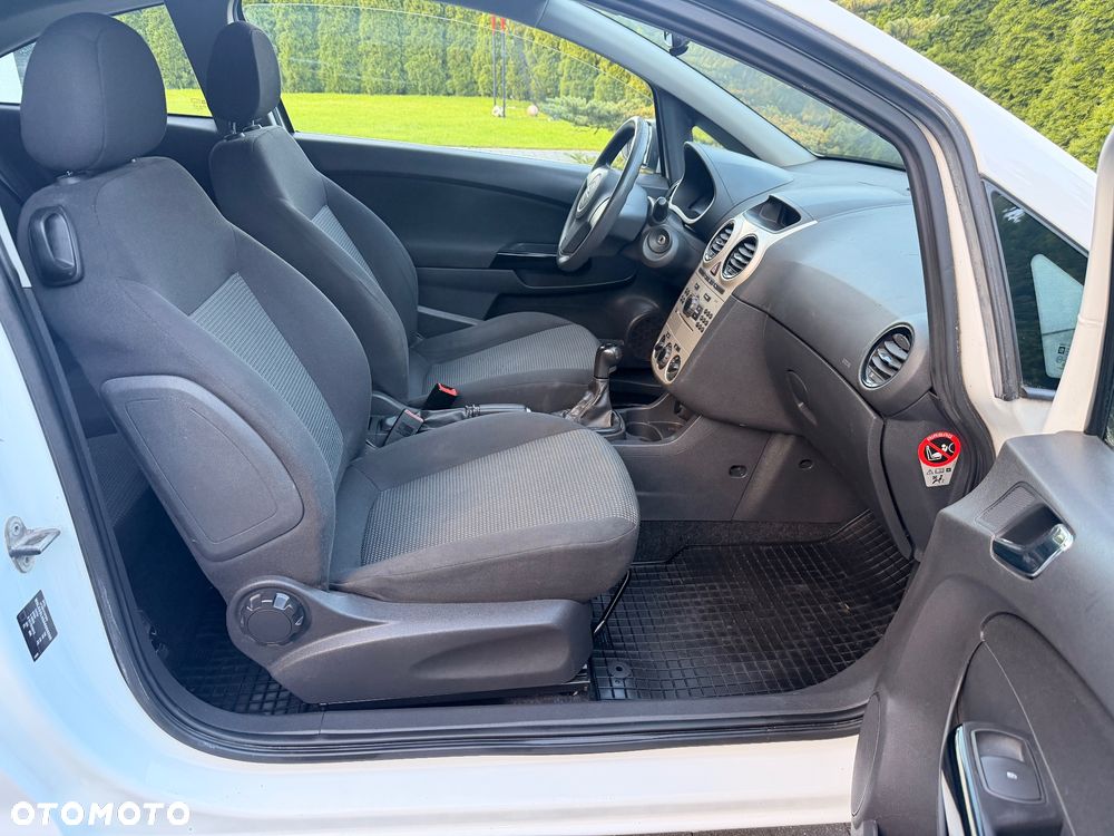 Opel Corsa 1.2 16V - 17