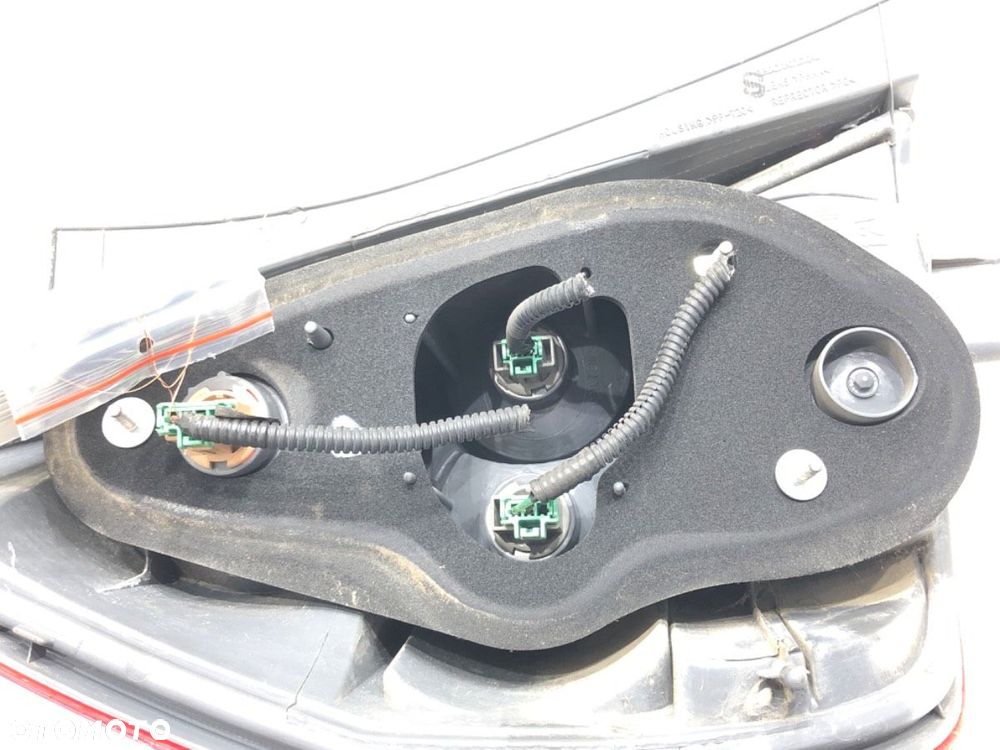 LAMPA PRAWY TYŁ - 126.00 PLN - HONDA JAZZ II (GD_, GE3, GE2) 2001 - 2008 1.3 iDSi (GD1) 61 kW [83 - 4