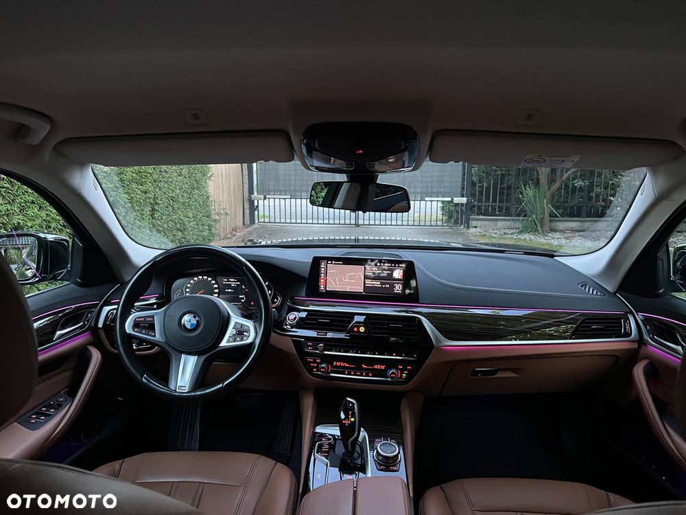 BMW Seria 5 518d Luxury Line - 6