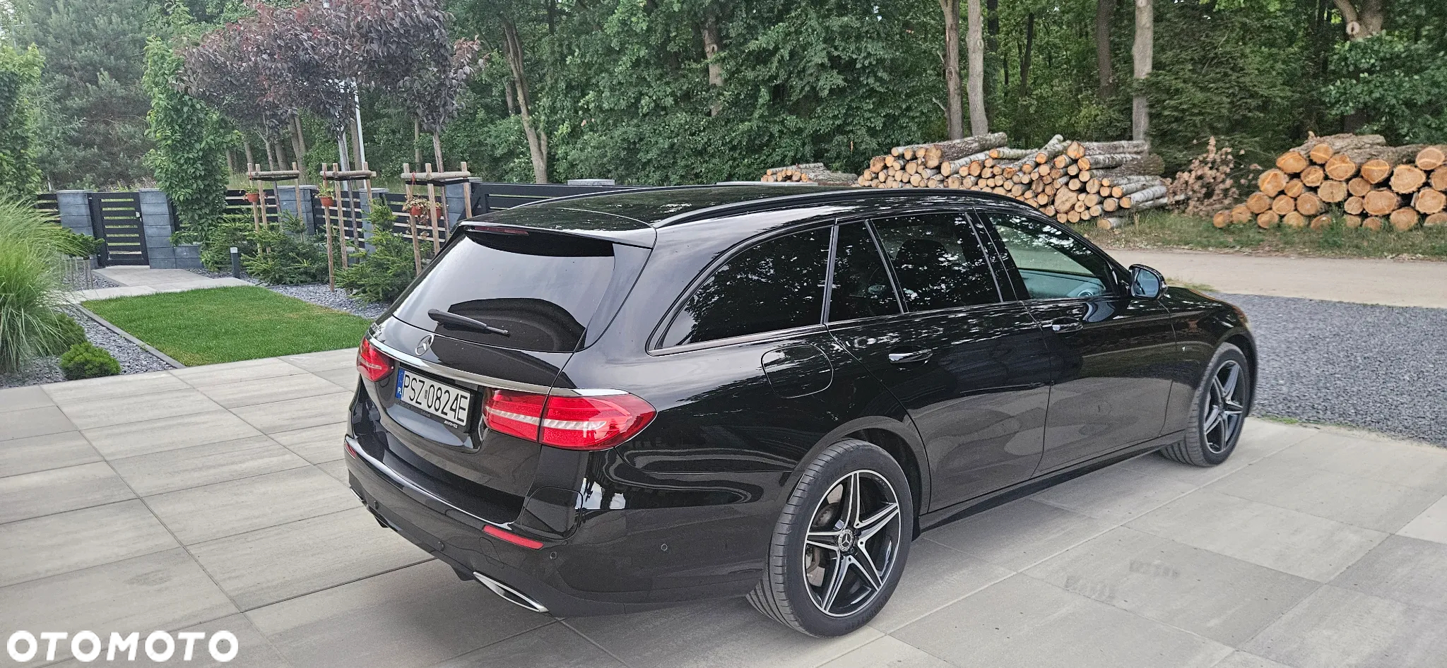 Mercedes-Benz Klasa E 300 de T 9G-TRONIC AMG Line - 11