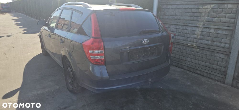 KIA CEED I SW 06-09 1.6 CRDI - RADIO RADIOODTWARZACZ - 13
