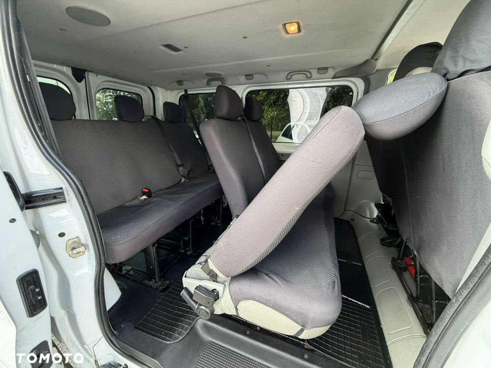 Opel Vivaro - 12