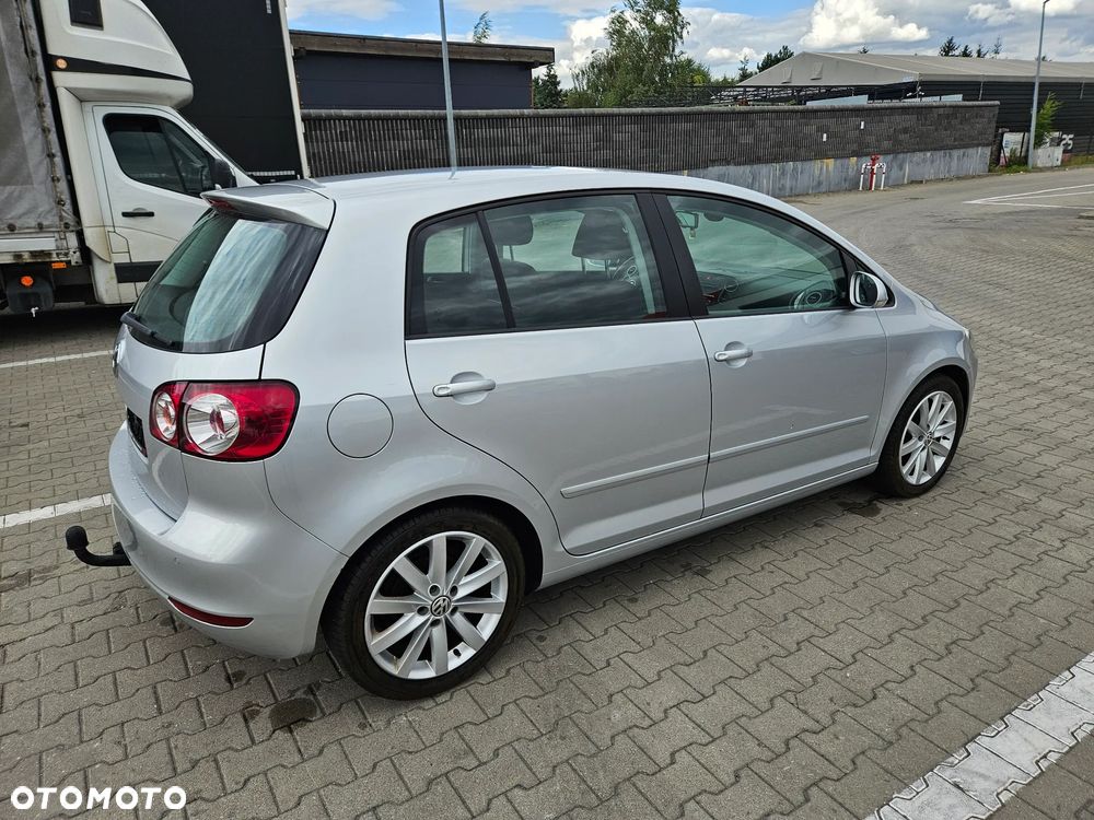 Volkswagen Golf Plus 2.0 TDI DPF Highline - 13